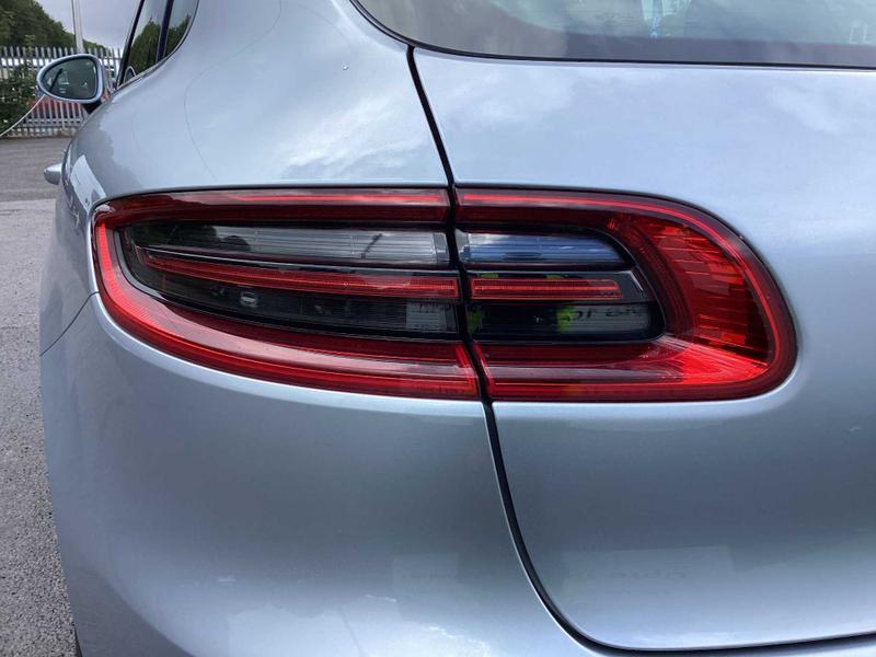 Used Porsche Macan 2017 for sale - 75673654: Photo 12