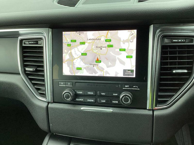 Used Porsche Macan 2017 for sale - 75673654: Photo 26