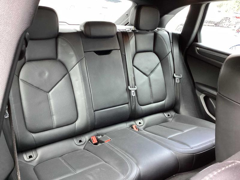 Used Porsche Macan 2017 for sale - 75673654: Photo 32