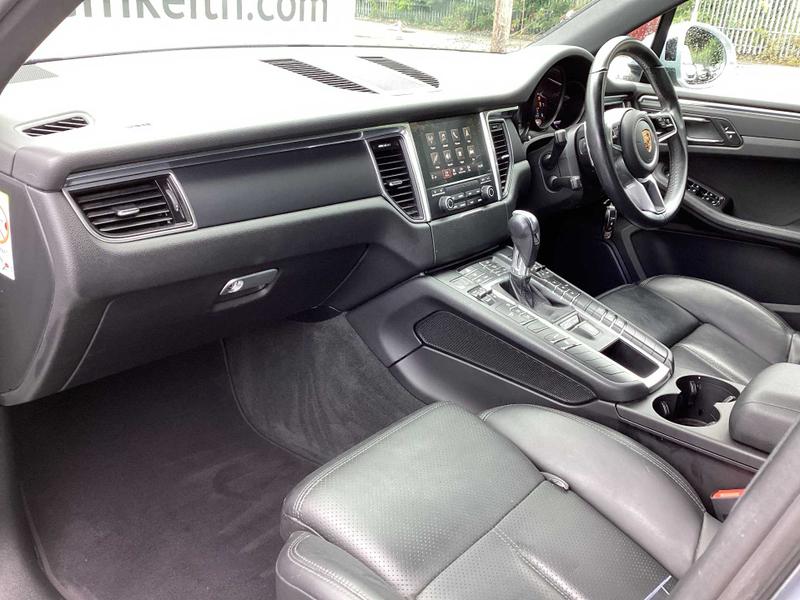 Used Porsche Macan 2017 for sale - 75673654: Photo 37