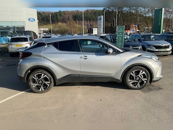 Used Toyota C-HR 2023 for sale - 78314118: Photo