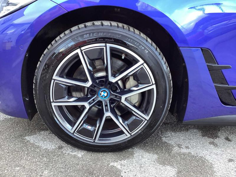 Used BMW i4 2022 for sale - 77198941: Photo 40