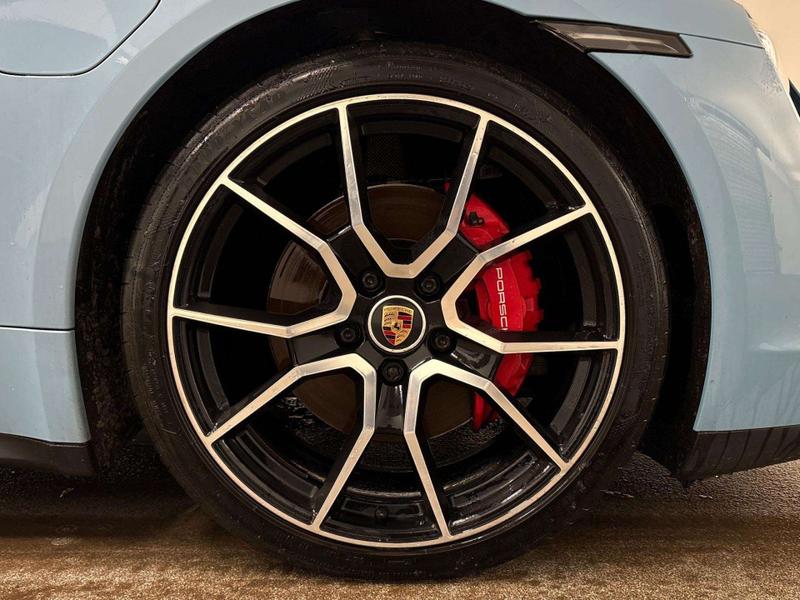 Used Porsche Taycan 2020 for sale - 77204965: Photo 4