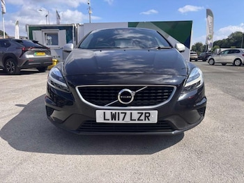 Used Volvo V40 2017 for sale - 79203183: Photo