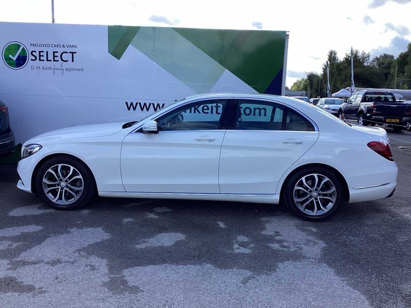 Used Mercedes-Benz C Class 2015 for sale - 76616186: Photo 4