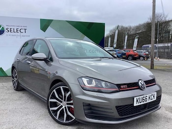 Used Volkswagen Golf 2016 for sale - 77724752: Photo