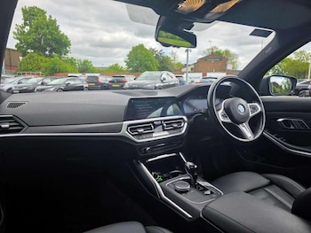Used BMW 3 Series 2022 for sale - 79421411: Photo