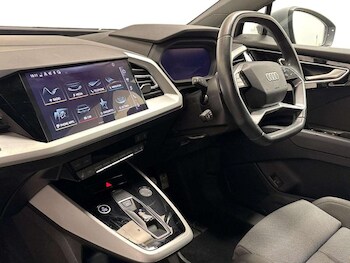 Used Audi Q4 e-tron 2022 for sale - 77187020: Photo