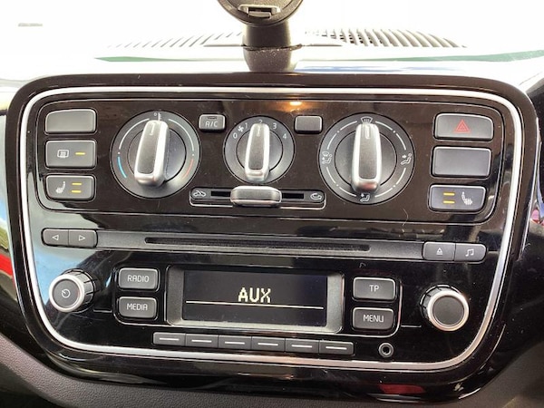 Used Volkswagen up! 2016 for sale - 76117485: Photo 23