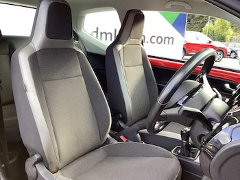 Used Volkswagen up! 2016 for sale - 76117485: Photo 2