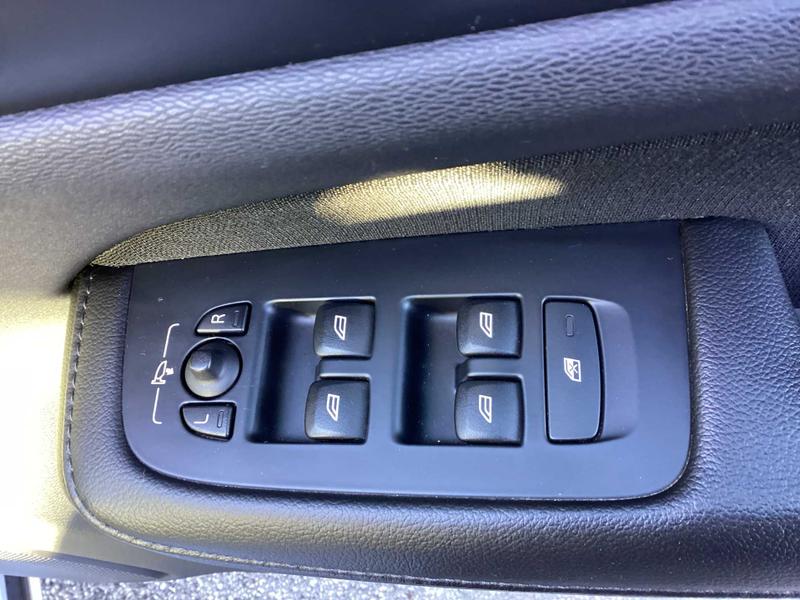 Used Volvo V60 for sale - 76738991: Photo 19