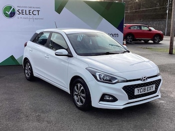 Used Hyundai i20 2018 for sale - 76933571: Photo