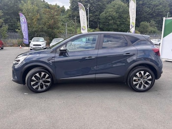 Used Renault Captur 2022 for sale - 79383945: Photo