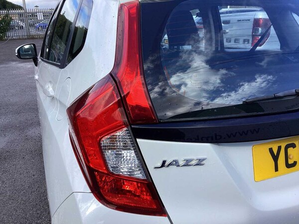 Used Honda Jazz 2018 for sale - 76097208: Photo 12