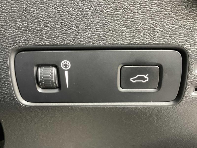 Used Volvo XC40 2021 for sale - 76782288: Photo 20