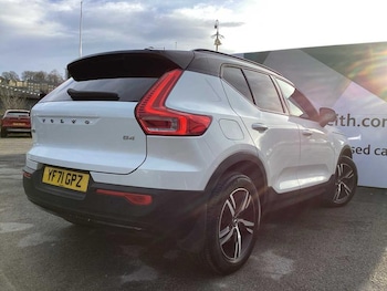 Used Volvo XC40 2021 for sale - 76782288: Photo