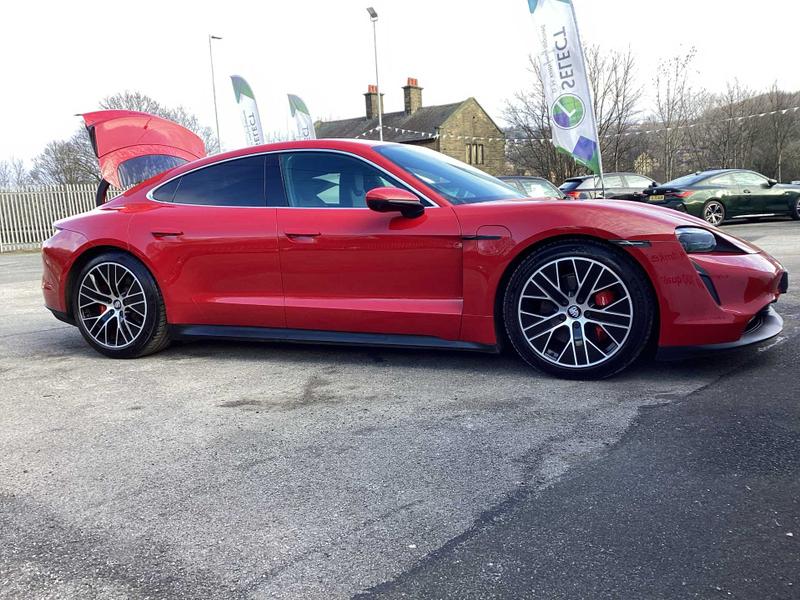 Used Porsche Taycan 2021 for sale - 77407146: Photo 19