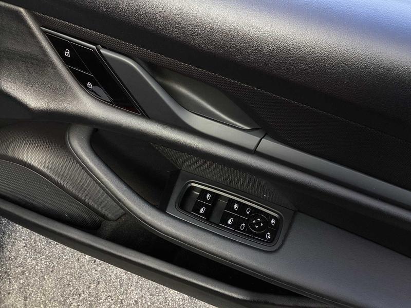 Used Porsche Taycan 2021 for sale - 77407146: Photo 36