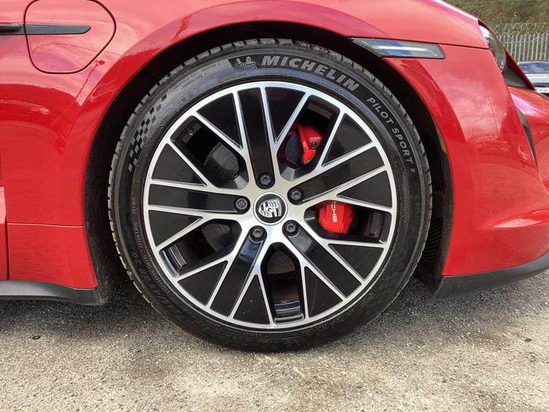 Used Porsche Taycan 2021 for sale - 77407146: Photo 40