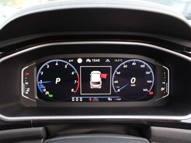 Used Volkswagen T-Roc 2023 for sale - 76750445: Photo 11