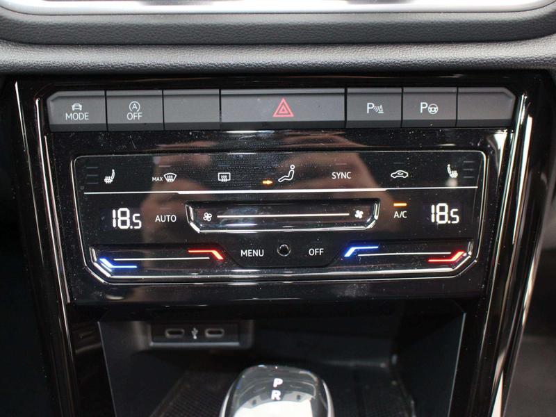 Used Volkswagen T-Roc 2023 for sale - 76750445: Photo 21