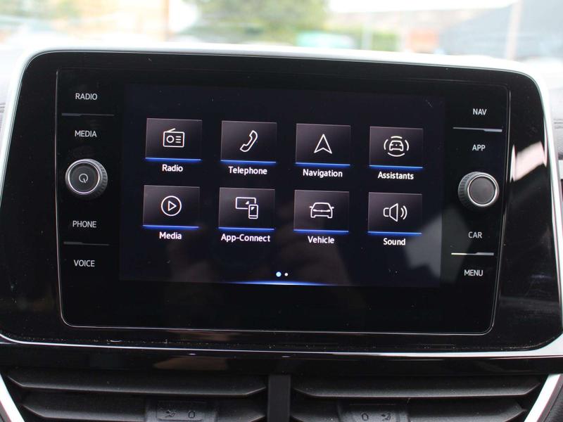 Used Volkswagen T-Roc 2023 for sale - 76750445: Photo 24