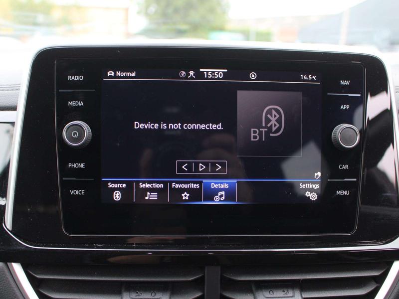 Used Volkswagen T-Roc 2023 for sale - 76750445: Photo 26