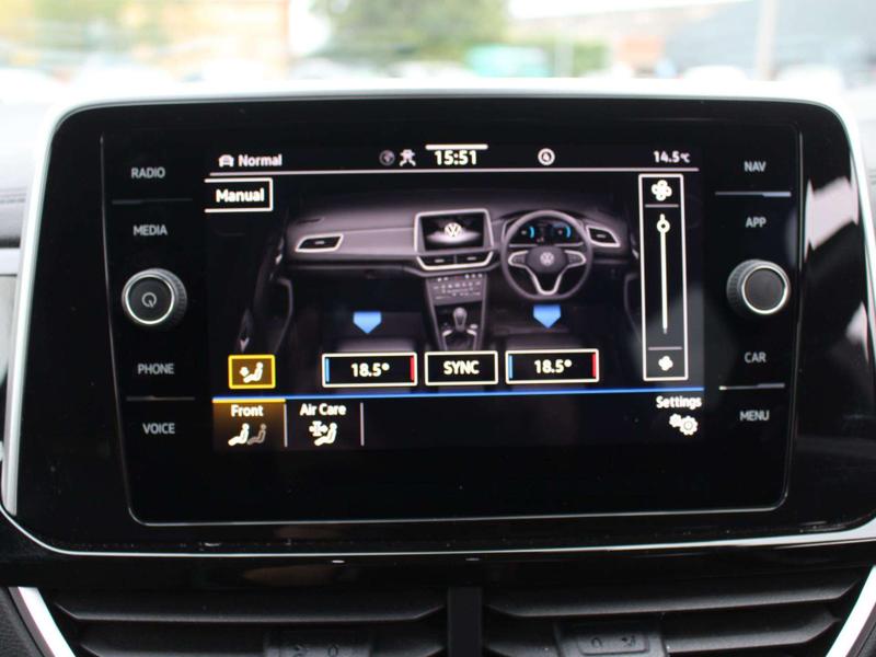 Used Volkswagen T-Roc 2023 for sale - 76750445: Photo 29