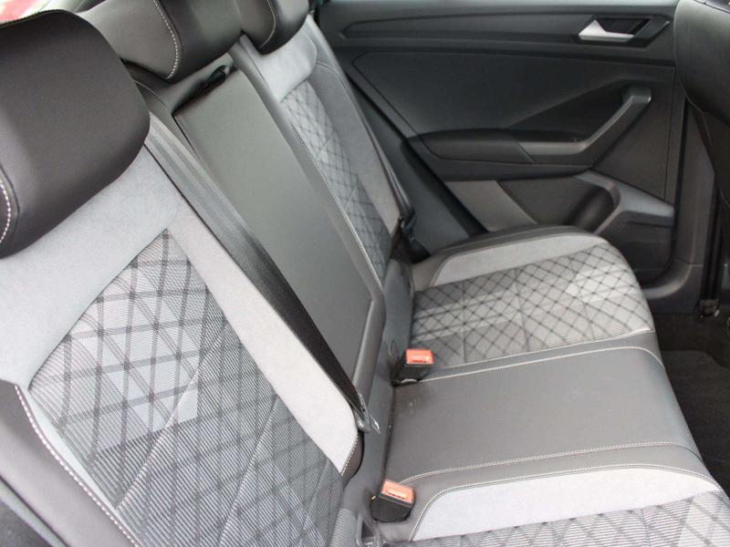 Used Volkswagen T-Roc 2023 for sale - 76750445: Photo 9