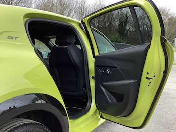 Used Peugeot 208 2025 for sale - 77679519: Photo