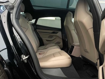 Used Porsche Taycan 2021 for sale - 78785563: Photo