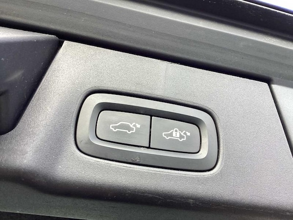 Used Volvo V90 Cross Country 2019 for sale - 76266134: Photo 18