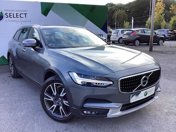 Used Volvo V90 Cross Country 2019 for sale - 76266134: Photo