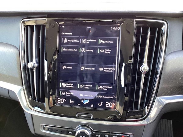Used Volvo V90 Cross Country 2019 for sale - 76266134: Photo 28