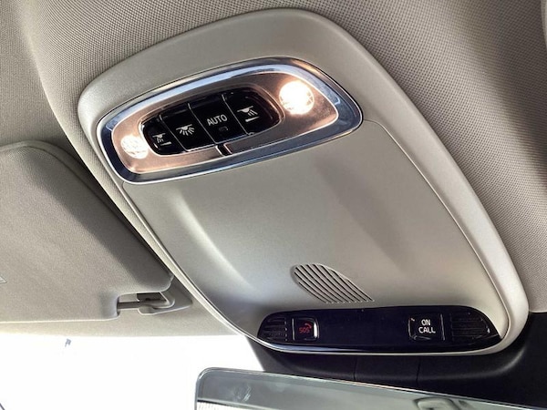 Used Volvo V90 Cross Country 2019 for sale - 76266134: Photo 32