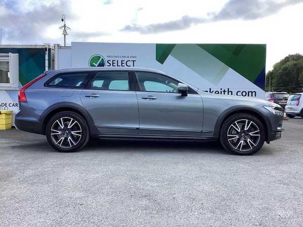 Used Volvo V90 Cross Country 2019 for sale - 76266134: Photo 9