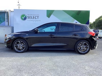 Used Ford Focus 2019 for sale - 76228797: Photo 4