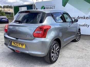 Used Suzuki Swift 2023 for sale - 75627489: Photo
