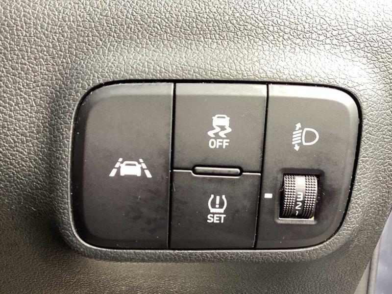 Used Hyundai i10 2023 for sale - 77055930: Photo 19