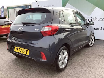 Used Hyundai i10 2023 for sale - 77055930: Photo