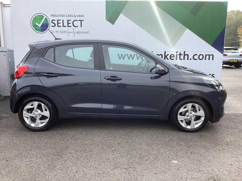 Used Hyundai i10 2023 for sale - 77055930: Photo 9