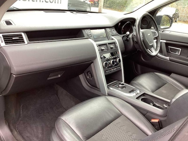 Used Land Rover Discovery Sport 2018 for sale - 76114617: Photo 38
