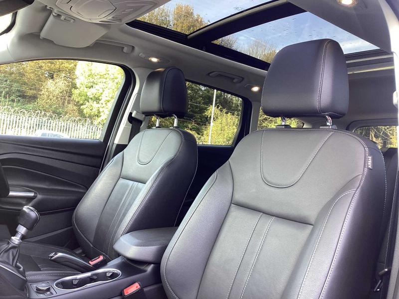 Used Ford Kuga 2014 for sale - 76308868: Photo 36