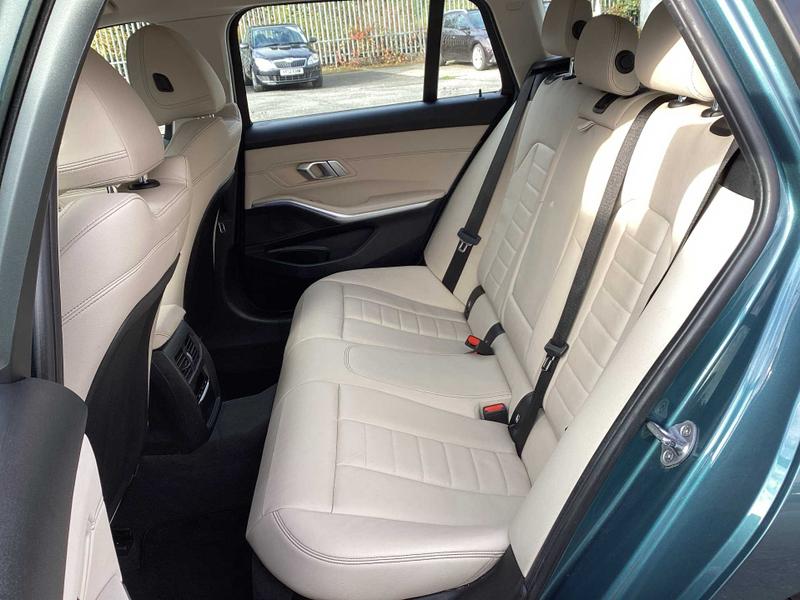 Used BMW 3 Series 2019 for sale - 76117542: Photo 31