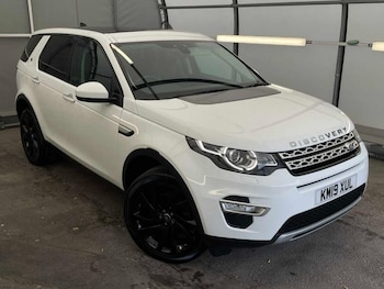 Used Land Rover Discovery Sport 2019 for sale - 79021624: Photo