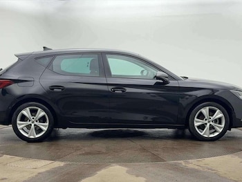 Used SEAT Leon 2024 for sale - 77198934: Photo