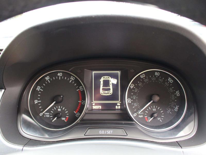 Used Skoda Fabia 2017 for sale - 76415952: Photo 12