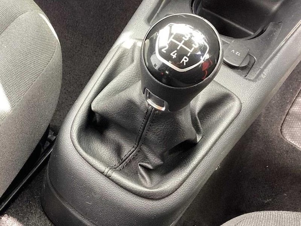 Used Volkswagen up! 2022 for sale - 76302708: Photo 28