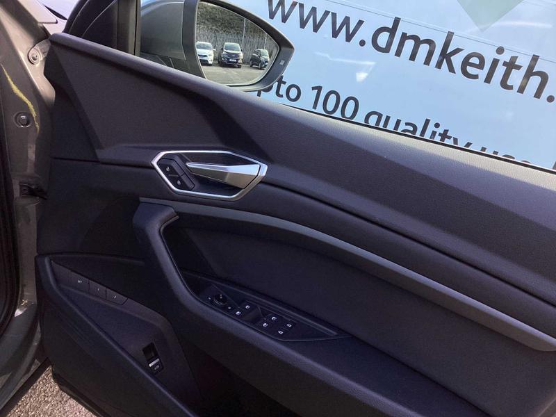 Used Audi Q8 e-tron 2024 for sale - 77367626: Photo 30