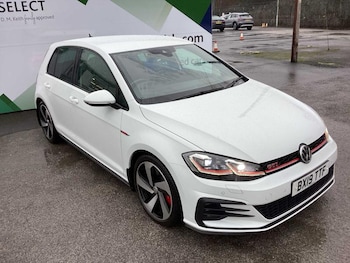 Used Volkswagen Golf 2019 for sale - 77274887: Photo